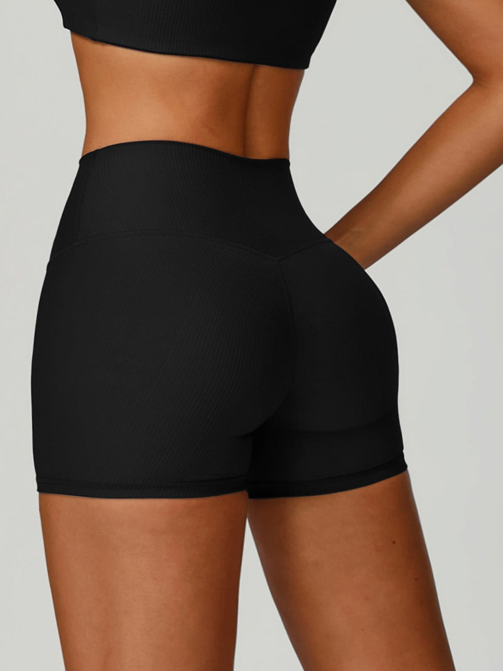 شورت يوغا بخيوط عالية الخصر