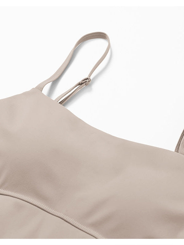 فستان رياضي بدون ظهر مع وسادة صدر