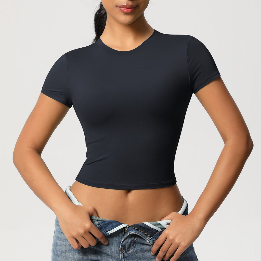 تي شيرت أداء المحاصيل