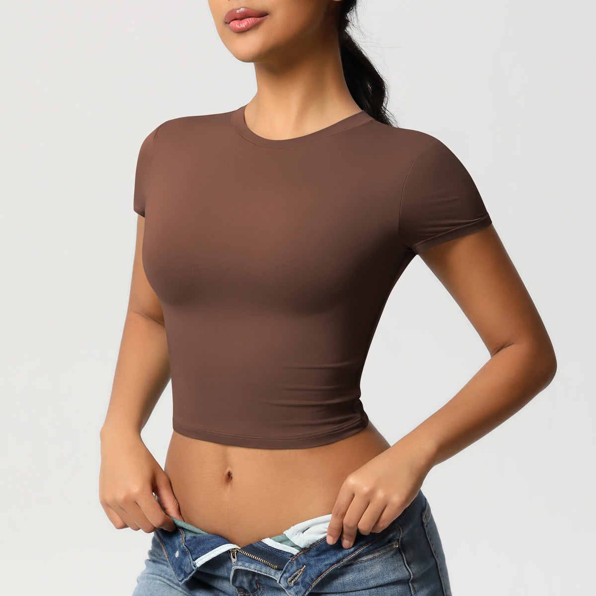 تي شيرت أداء المحاصيل