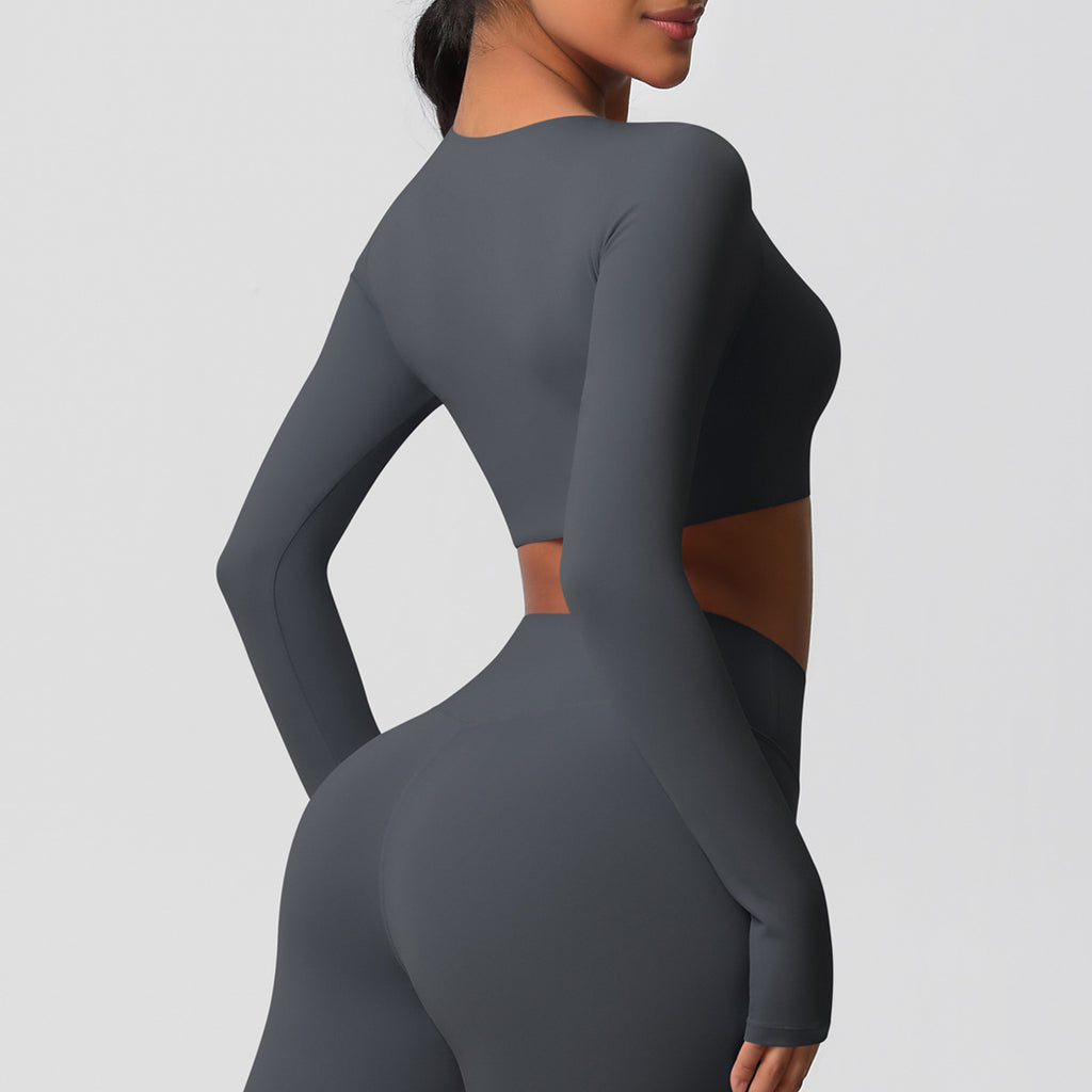 بلوزة شتوية بأكمام طويلة مع وسادة صدر