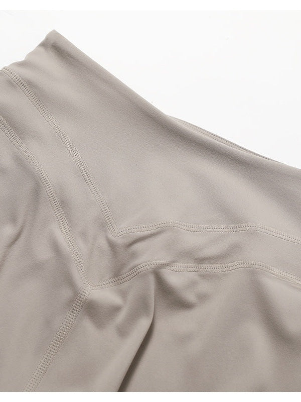 شورت يوغا عالي الخصر من سوليناري