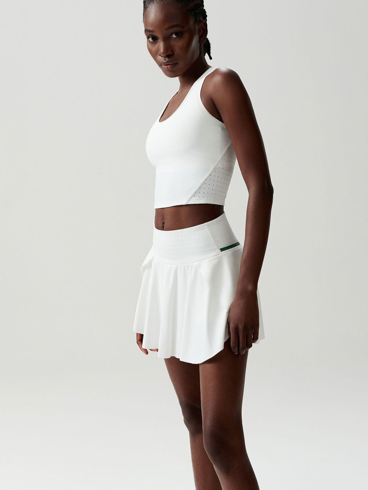 قميص داخلي مزود بوسادة صدر