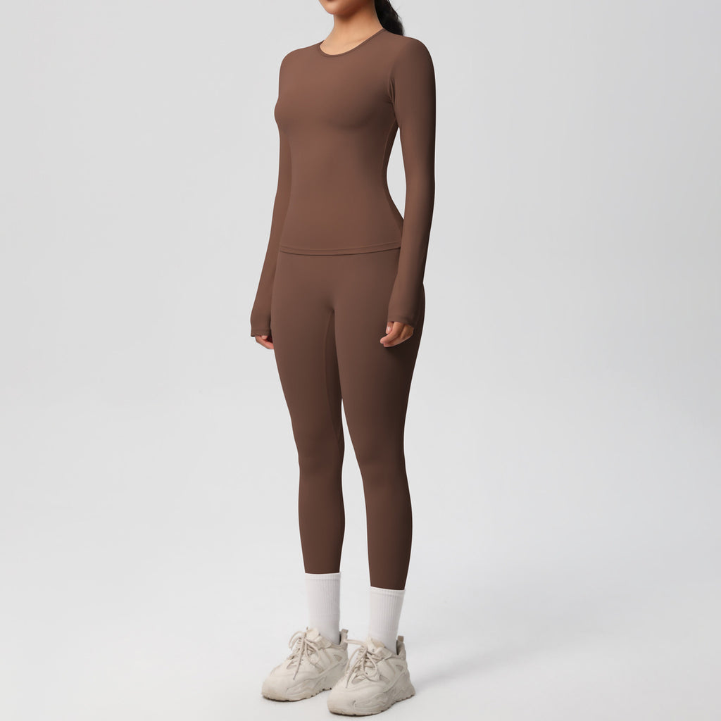 طقم يوغا بأكمام طويلة