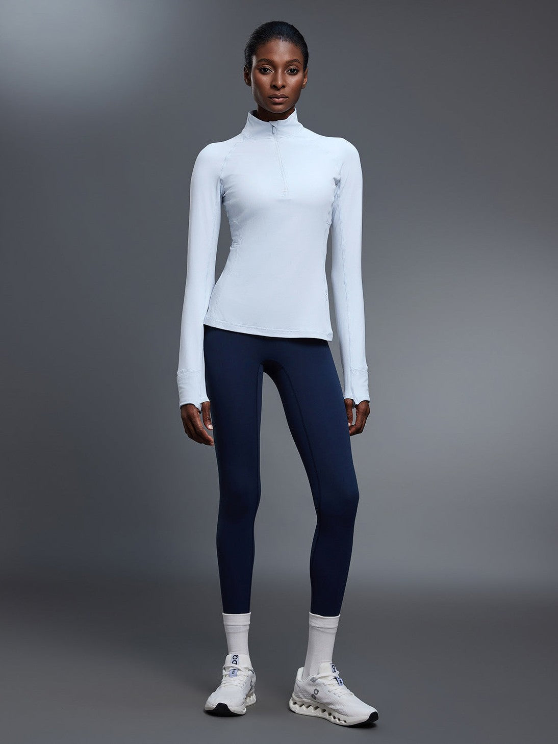 بلوزة يوغا بياقة واقفة وسحّاب