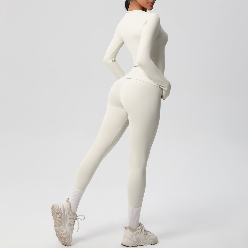 طقم يوغا بأكمام طويلة