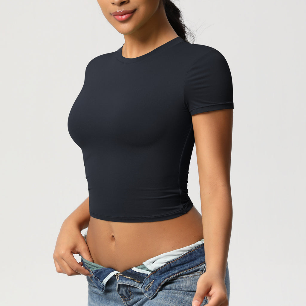 تي شيرت أداء المحاصيل