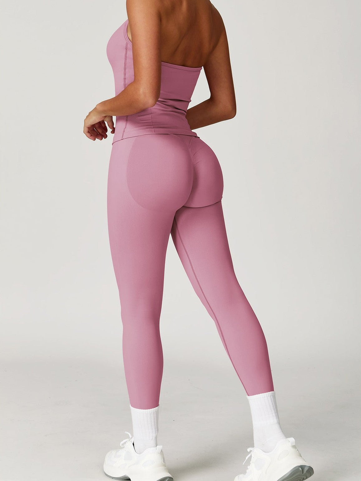 تانك يوغا مطوي ومكشكش