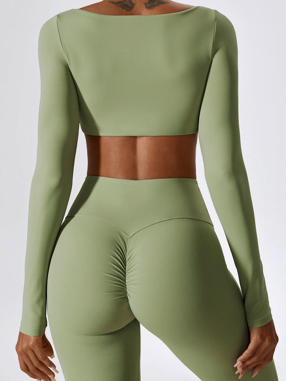 Langärmliges Crop-Top