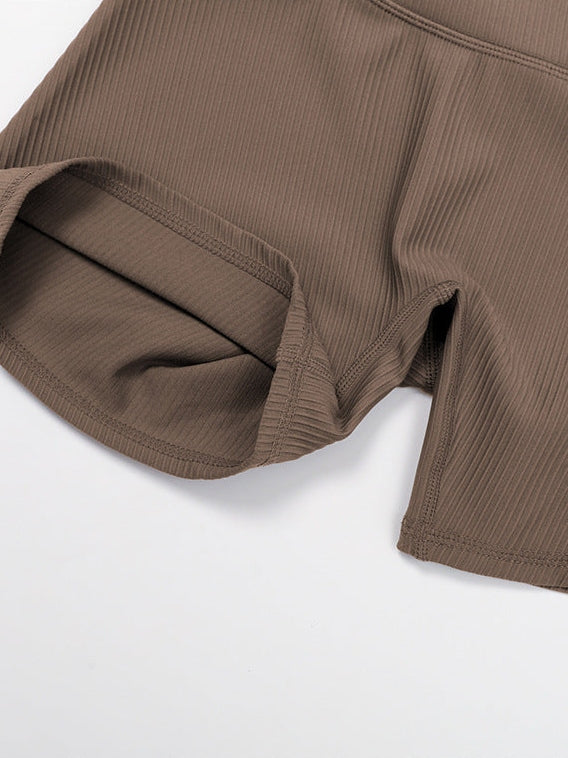 شورت يوغا بخيوط عالية الخصر