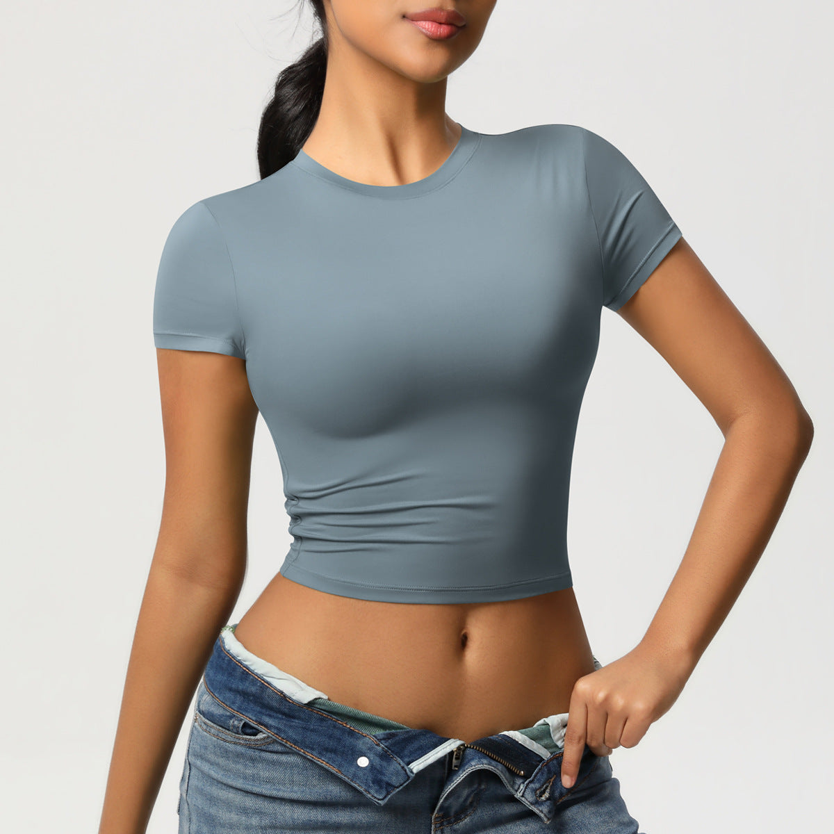 تي شيرت أداء المحاصيل