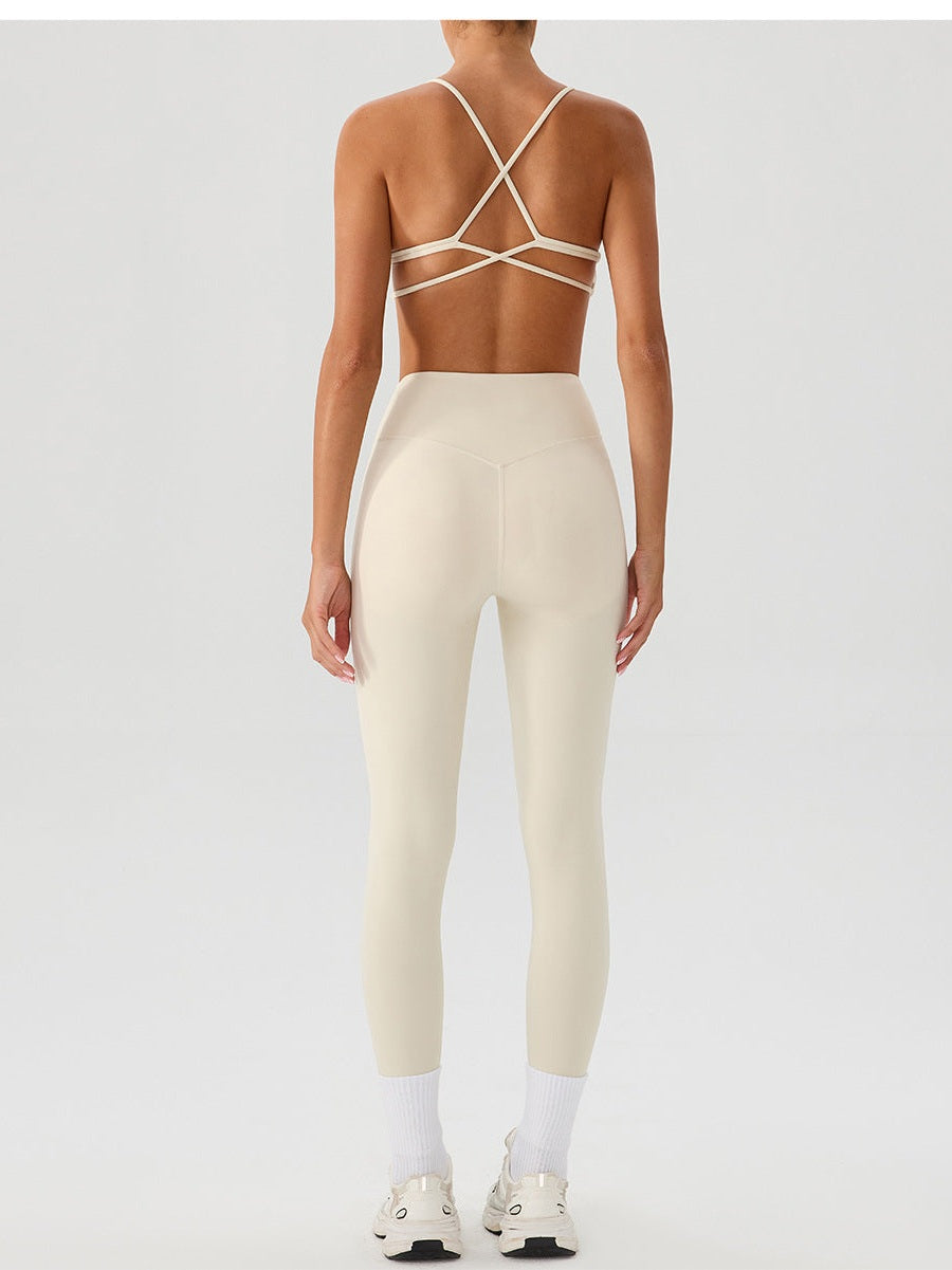 بنطال يوغا بخصر عالٍ وملمس عاري