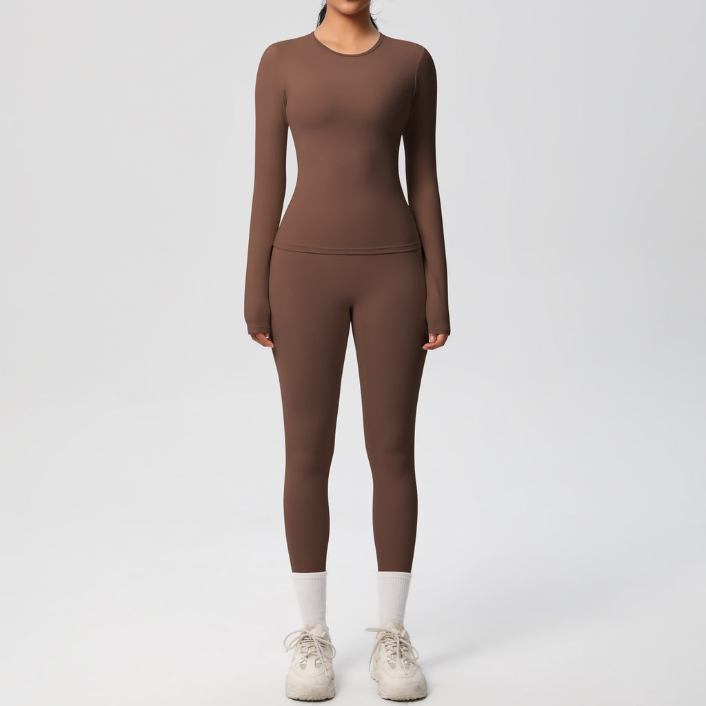 طقم يوغا بأكمام طويلة