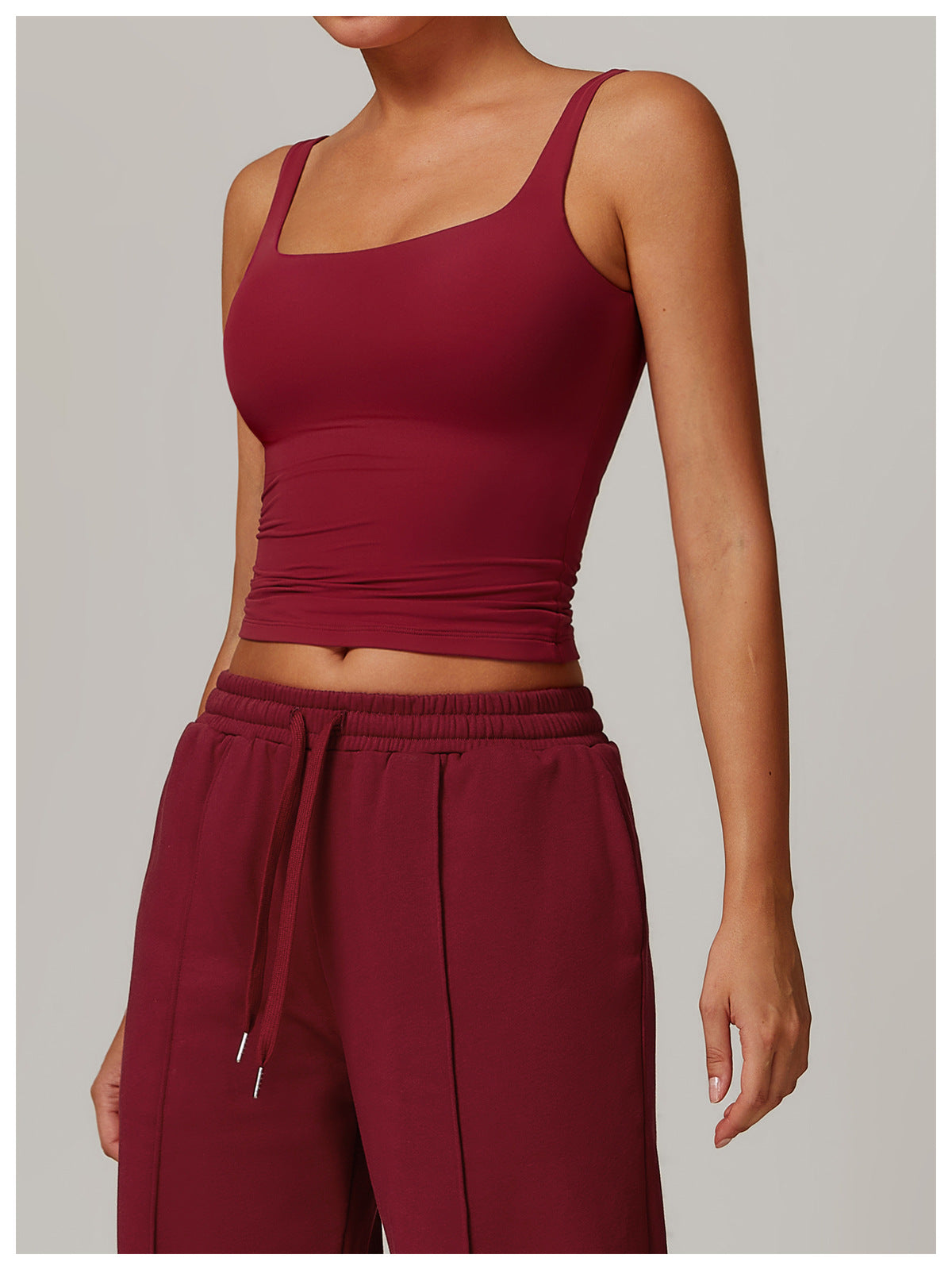 قميص يوغا بدون أكمام